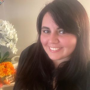 Meet your Posher, Adriana